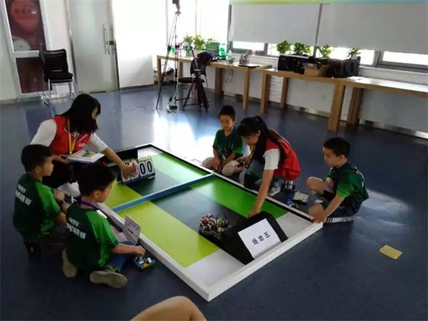 我們見證智能機械的未來 WRO達內(nèi)直選賽圓滿落幕