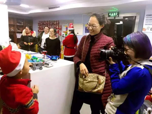 嗨皮圣誕節！童程童美圣誕主題課全國全國狂歡ing~