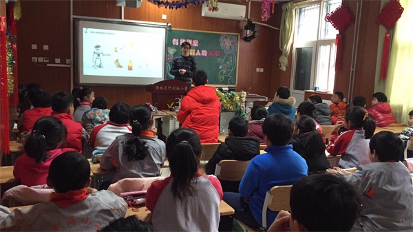 公益校園行 | 童程童美智能機器人什剎海校園講座，探索科技的魅力！